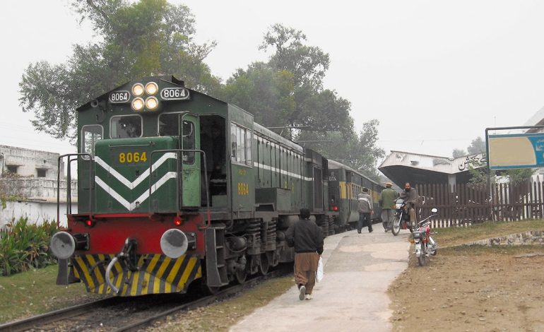 Pakistan Railways Faces Rs 48 Billion Losses in FY2022-23