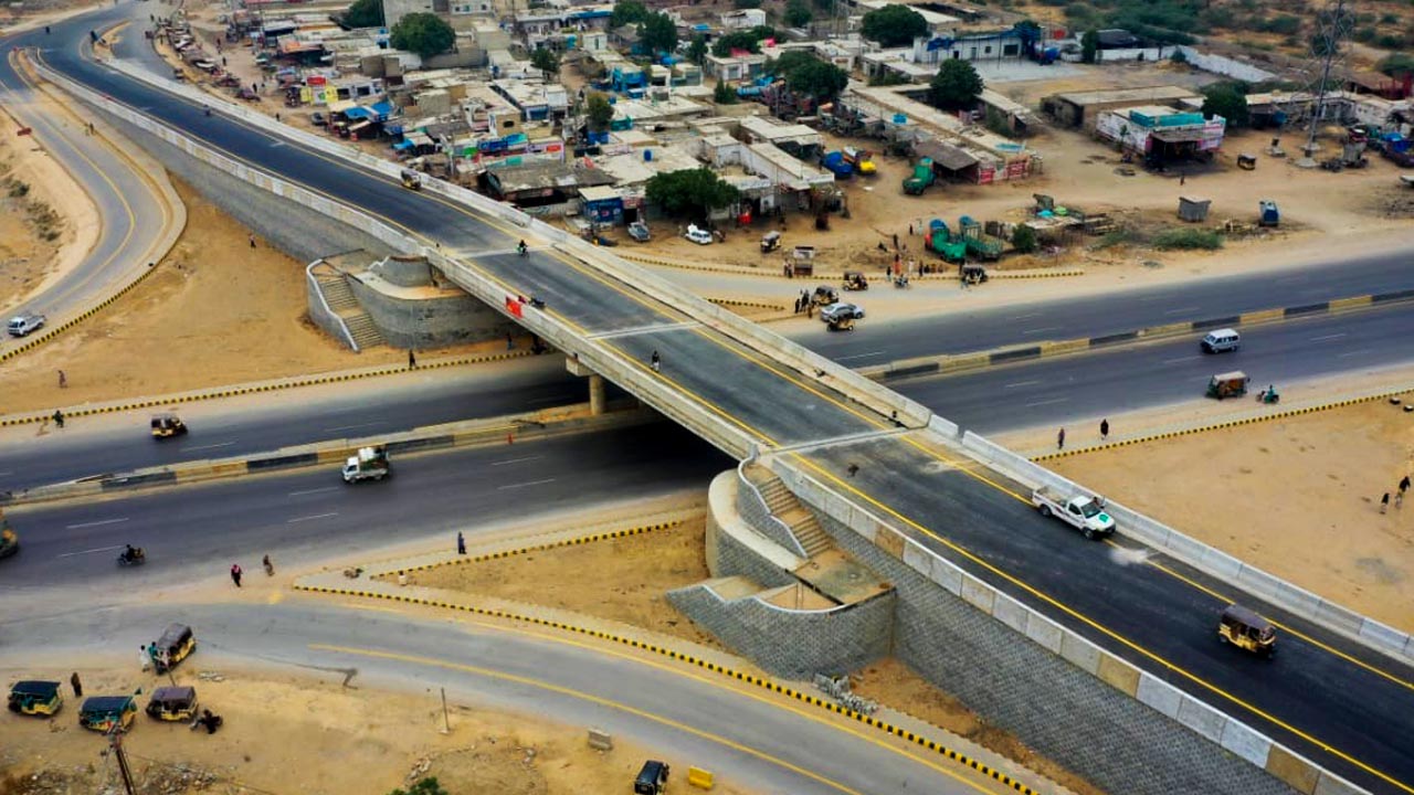 M6 Motorway Project: Karachi to Sukkur Connectivity Boosted by Centre and Sindh